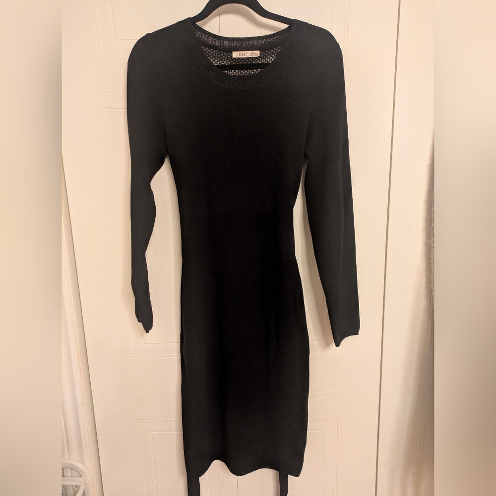 Dex black long sleeve cutout back dress